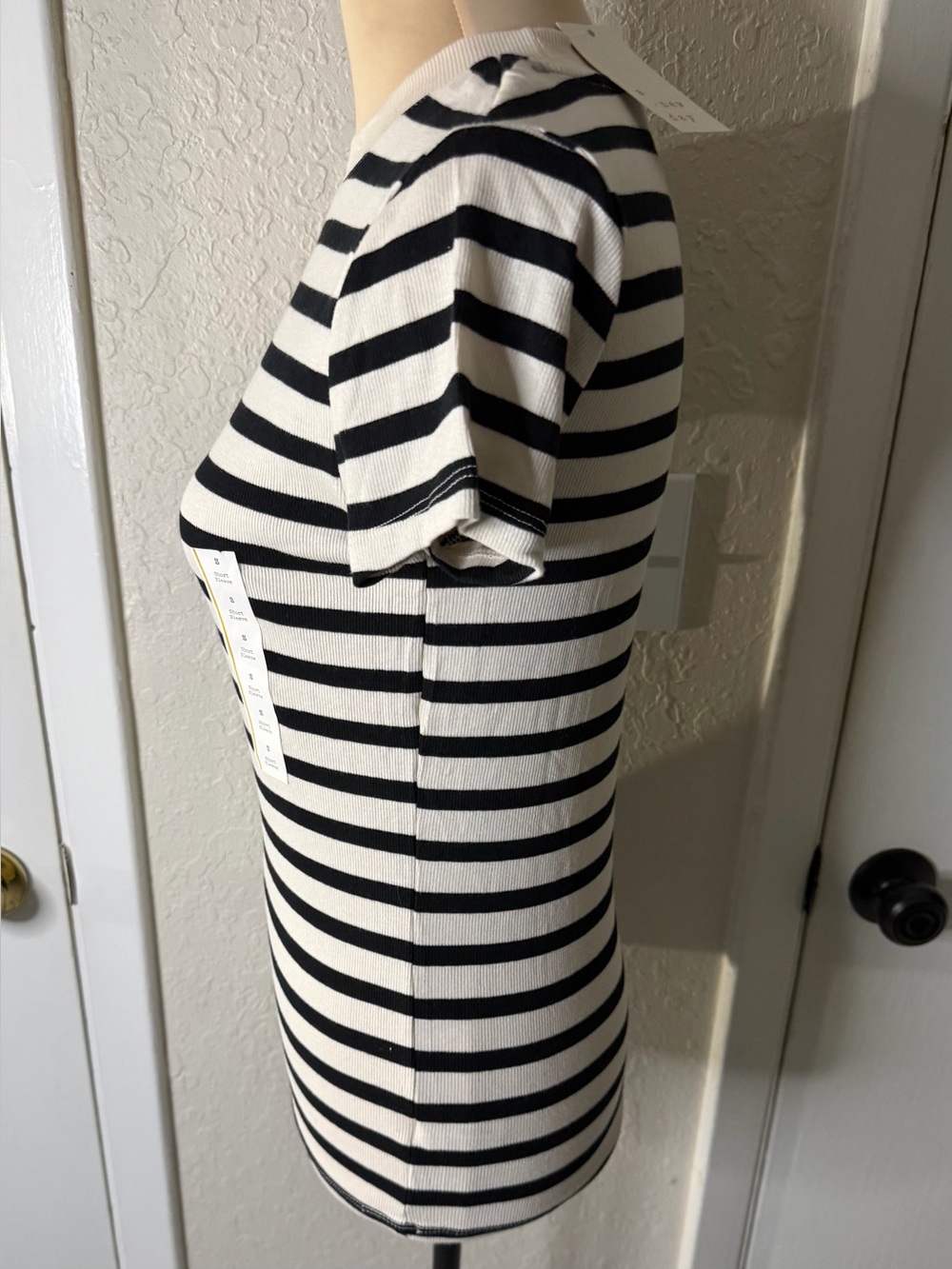A New Day Black and Cream Striped Short Sleeve Top S Casual Ribbed Crewneck Tee - Picture 3 of 6